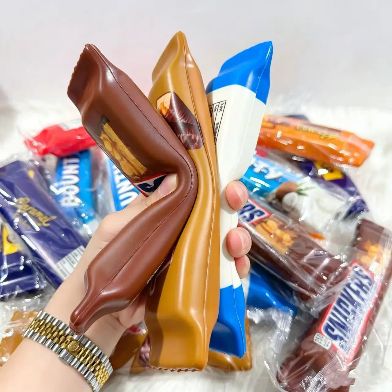 Crystal Growing Kit - チョコレートバターの形をした、触って楽しいおもちゃ。ゆっくりと元の形に戻る、柔らかい素材でできたストレス解消用感覚玩具。パーティーの景品にも最適。